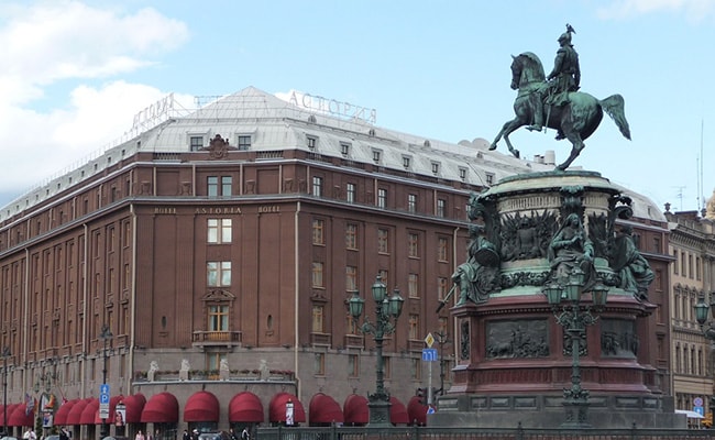 Russia To Shut Down Swedish Consulate, Expel Diplomats