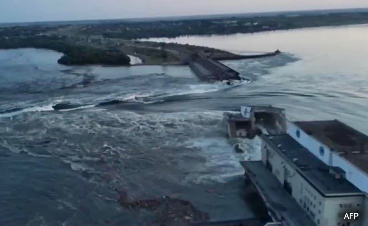 Tonnes Of Engine Oil Spills Into River After Dam Blown Up: Ukraine