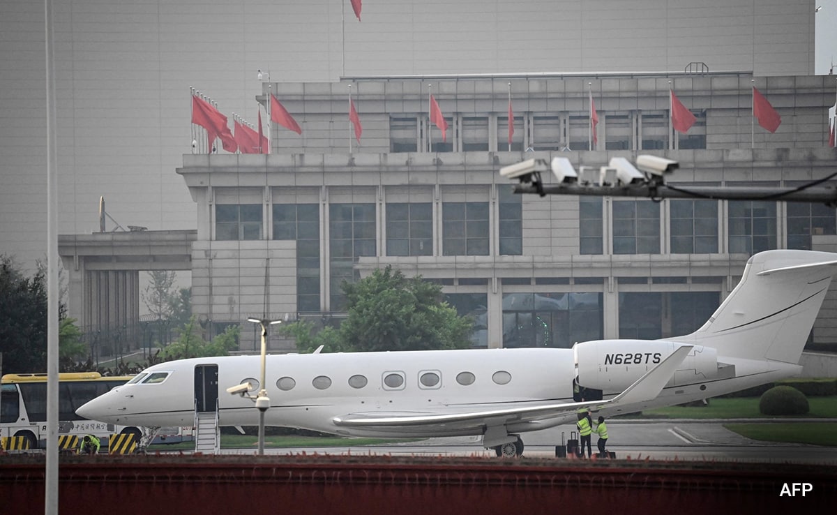 Elon Musk's Jet Leaves Shanghai As Tycoon Wraps Up China Visit: Report