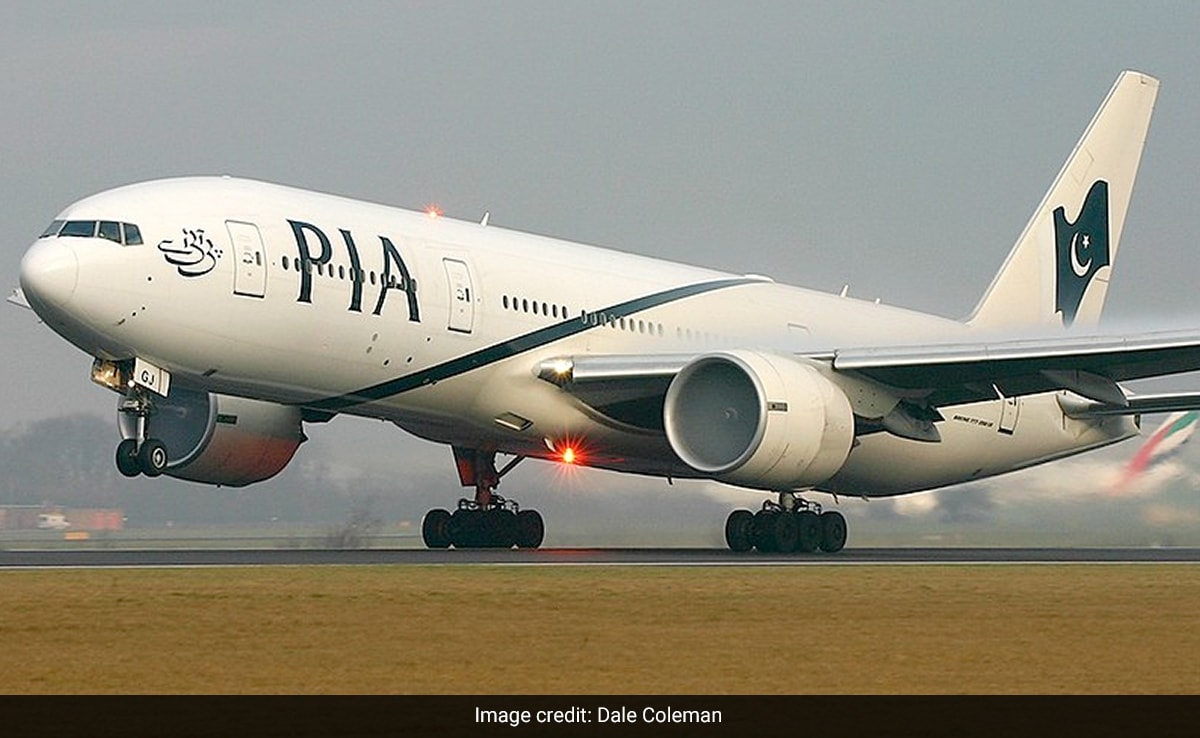 Pakistan Airlines Cancels Several Flights Amid Financial Crisis: Report