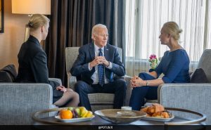 Biden Meets Putin Critic Navalny's Family In California