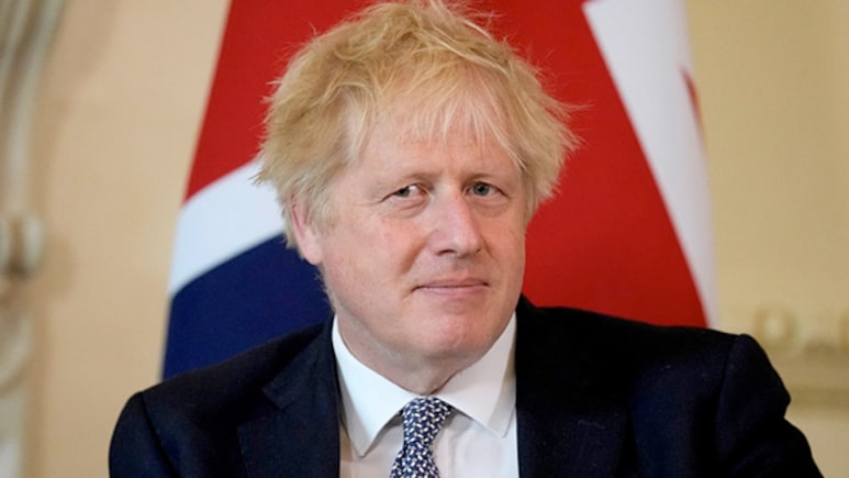 Boris Johnson Once Gave A "Manly Pep Talk" To Prince Harry