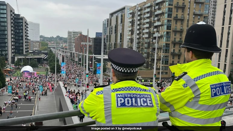 UK Police Officer Sacked For 'Spanking' Year Old Girl