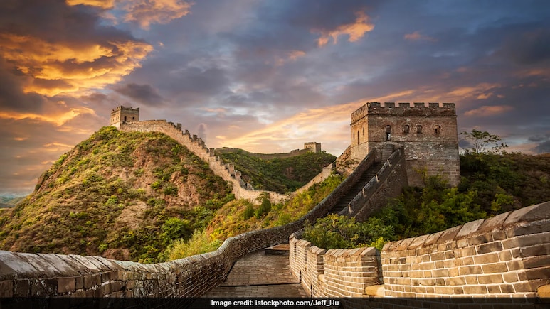 A Couple Walked Great Wall Of China From Opposite Ends Only To Break Up