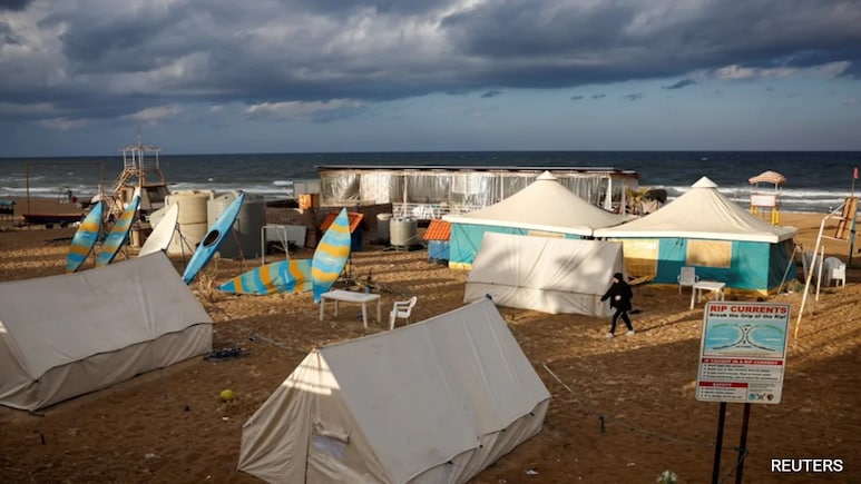 As Israeli Jets Hit Beirut, People Flee To Sleep On The Beach
