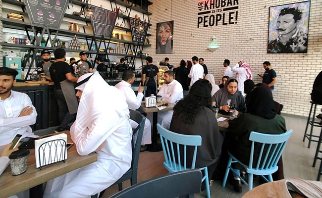 Opinion: Women Led Businesses To Social Events, The Surprise That Is New Saudi