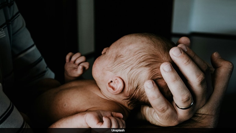 Russian Newborns To Wear Patriotism: National Flag As Outfit For Babies