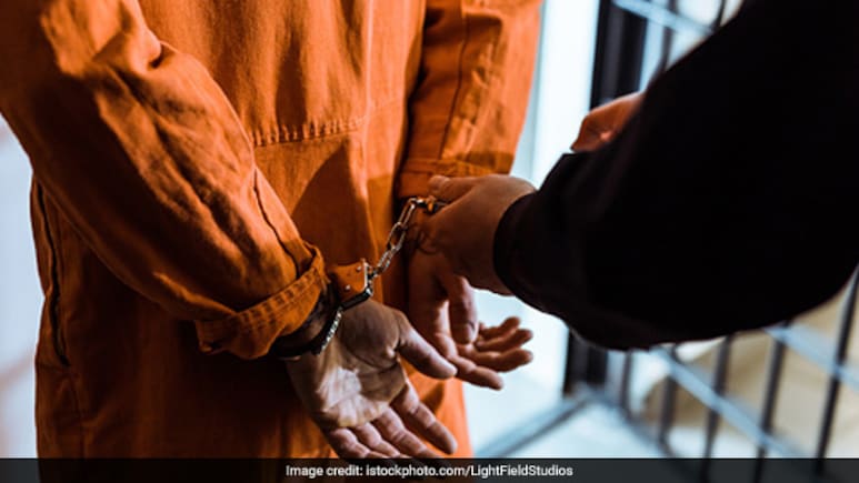 15-Year-Old Boy In UK Given Life Sentence For Fatally Stabbing Teenager