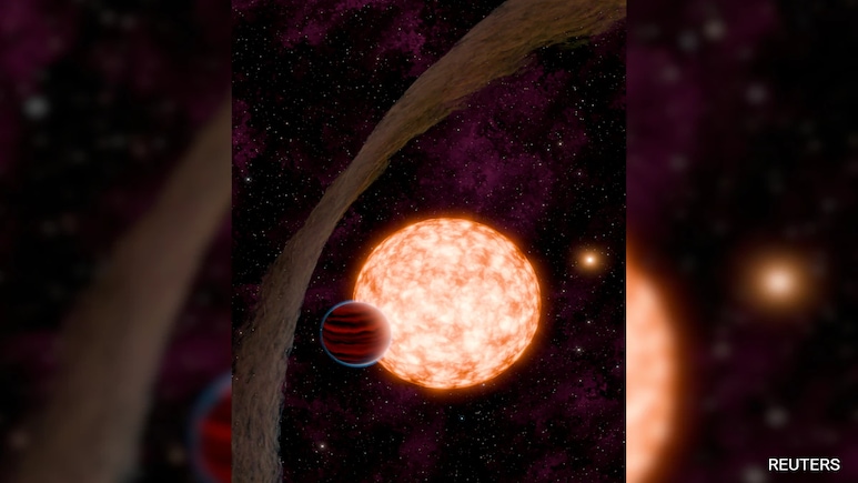 Fast Forming Alien Planet Puzzles Astronomers