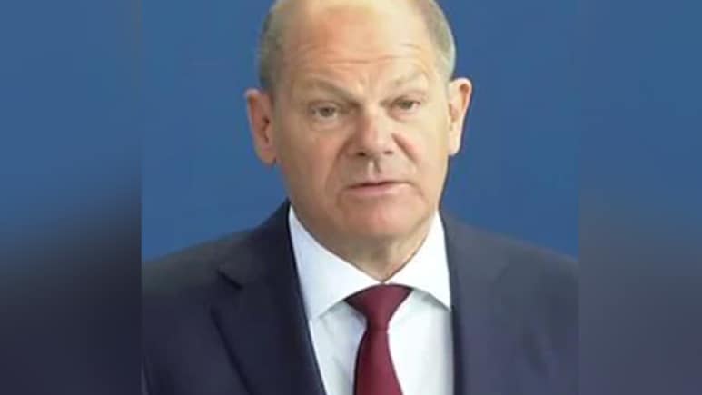 German Chancellor Olaf Scholz Fires Rebellious Finance Minister