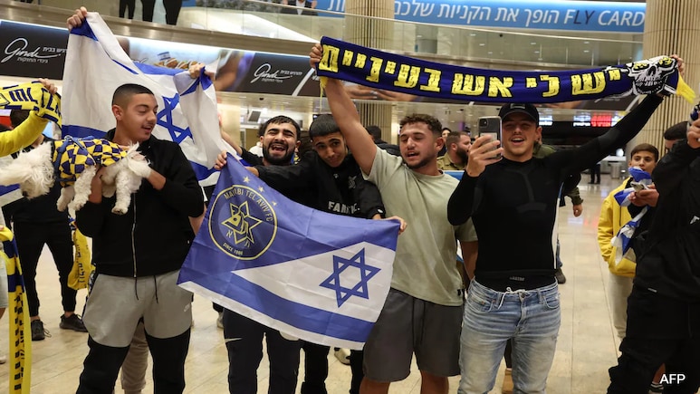Israeli Football Fans Return Home After "Frightening" Amsterdam Violence