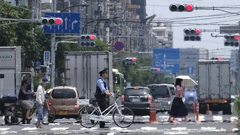 Japan Records Hottest October Since , Warm Weather Continues This Month