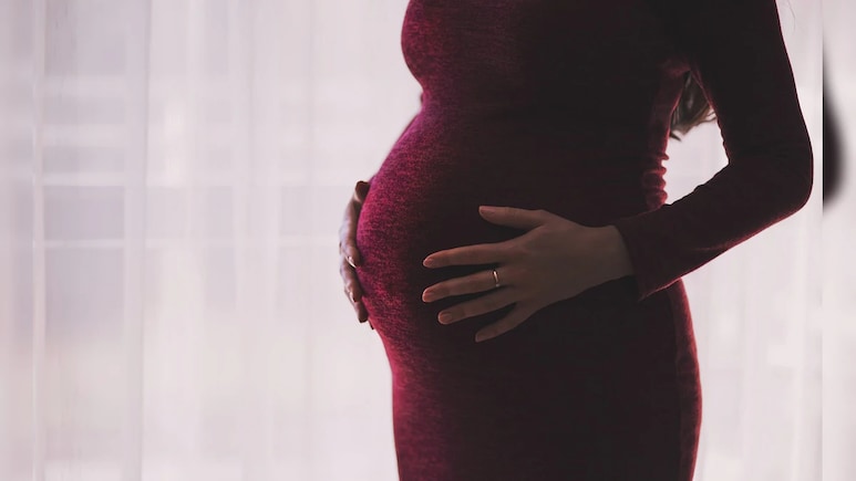 Nigeria's 'Miracle Pregnancy' Scam: Woman Allegedly Pregnant For Months