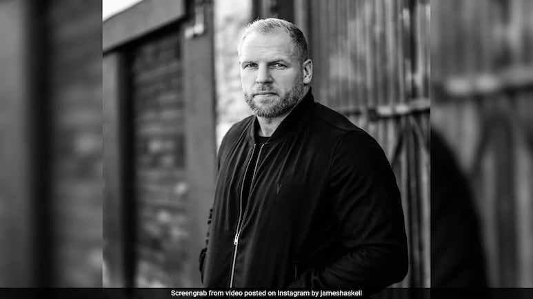 Prince Harry's Friend Talks About "Dysfunctional" Royal Family