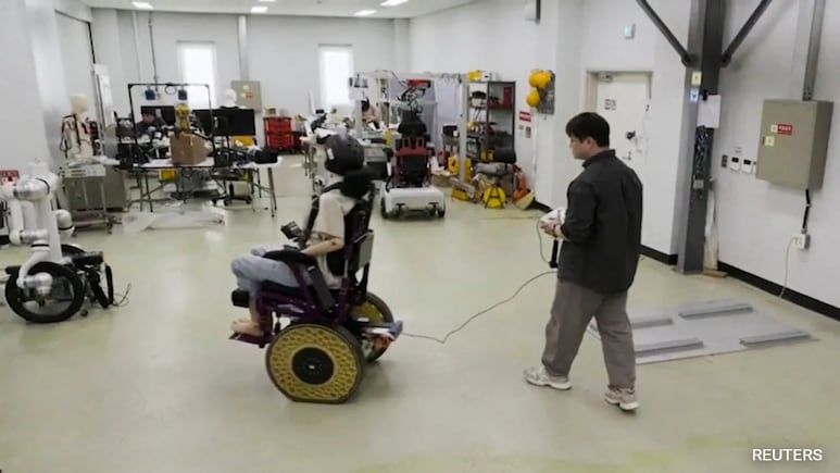 South Korea's 'Morphing Wheel' Could Make Wheelchairs Climb Stairs