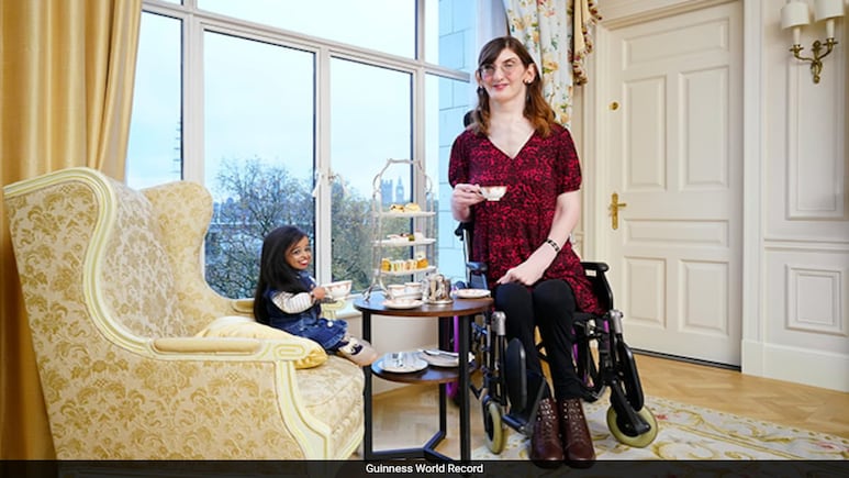 Tallest And Shortest Women Meet To Celebrate Guinness World Records Day