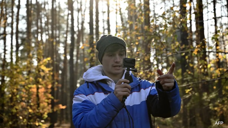 War Hit Ukraine Sees Influx Of Western War Tourists