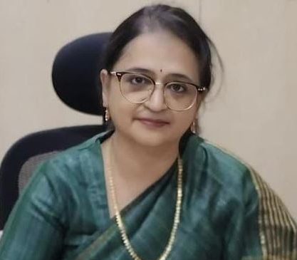 Lavnya M