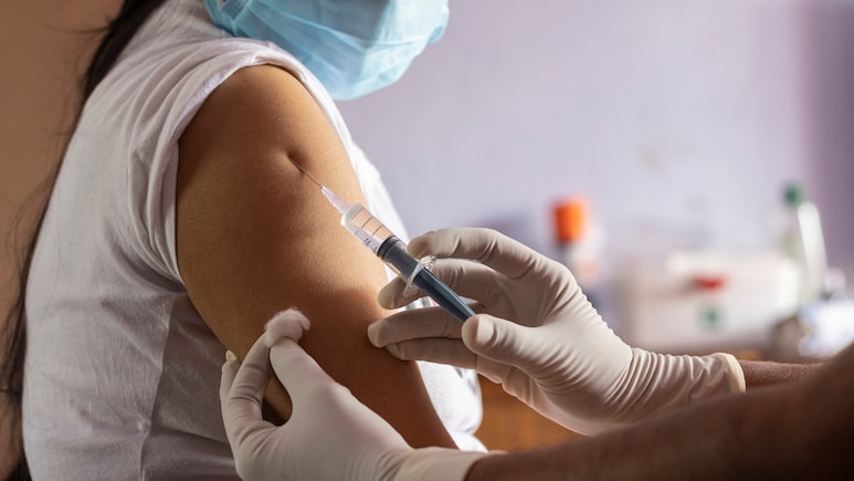 Covid mRNA Vaccines Contributing To Deaths, Doctors Call For Suspension