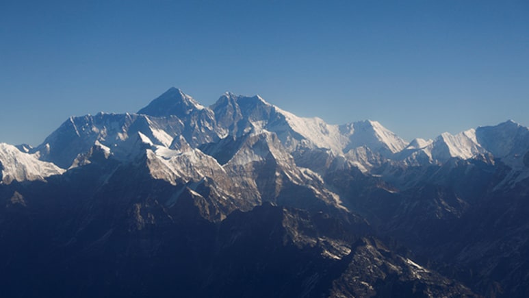 China Shuts Down Mt Everest Scenic Area After Earthquake Hits Tibet