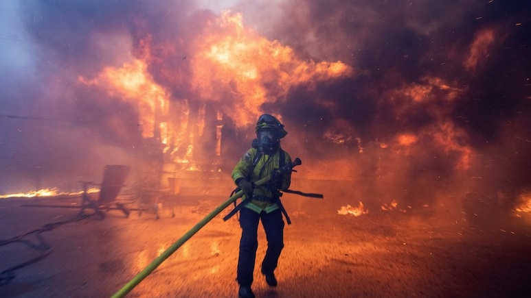 Los Angeles Battles Historic Wildfires, Yet Its AQI Is Better Than Delhi's