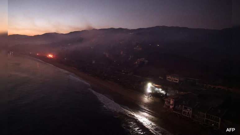 Nighttime Curfew Imposed In Areas Hit By Fire In Los Angeles