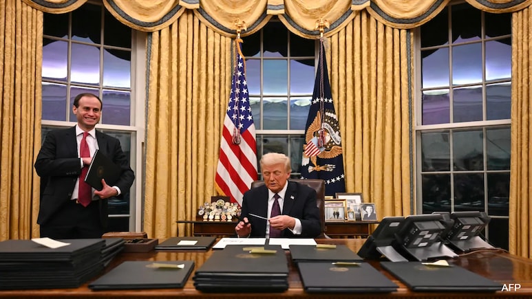 Trump Removes US From Paris Agreement, Again, Revokes Biden's Policies