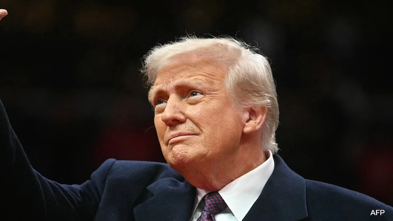 Trump Signs Executive Order Ending Work From Home For Federal Employees