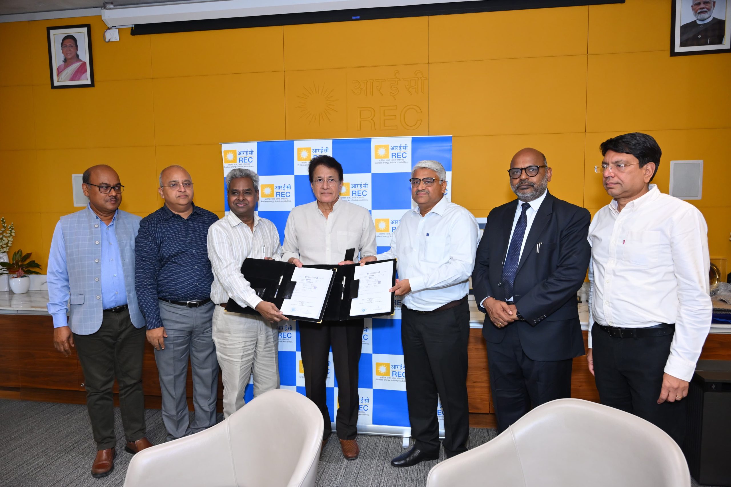 REC Foundation Signs Rs. 1.20 Crore MoA with Lala Lajpat Rai Memorial Medical College to Strengthen Healthcare Access in Meerut